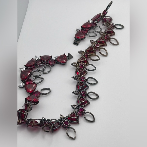 NWOT nOir Red Stone and Black Formal Statement  Necklace - Picture 5 of 7